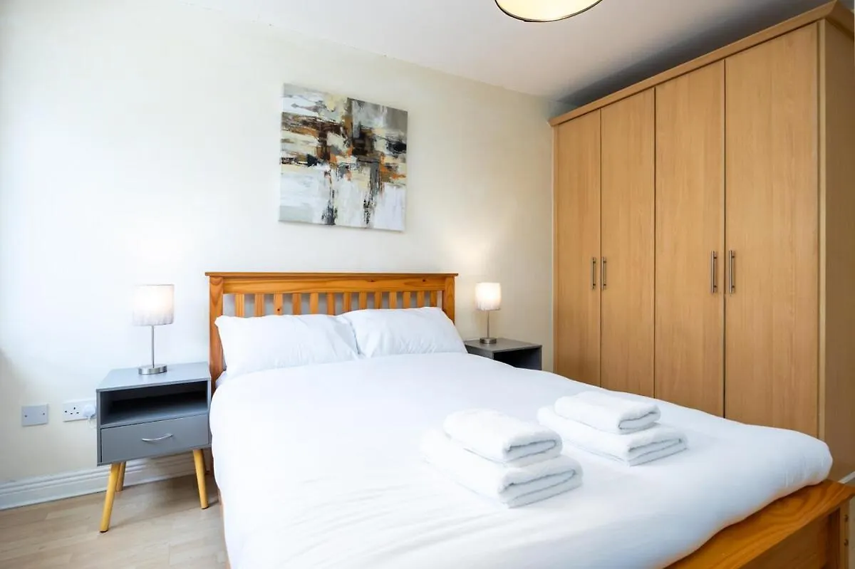 דבלין Scandinavian-Inspired 2Bed Near River Liffey 0*,