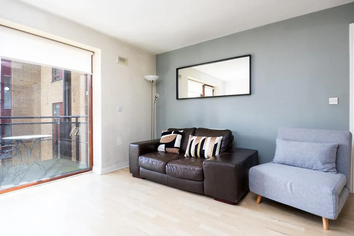 Scandinavian-Inspired 2Bed Near River Liffey Dublin Apartment